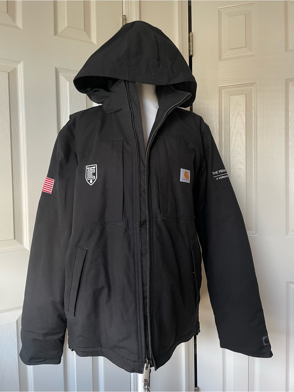 Carhartt Men’s medium Insulated Hooded Jacket